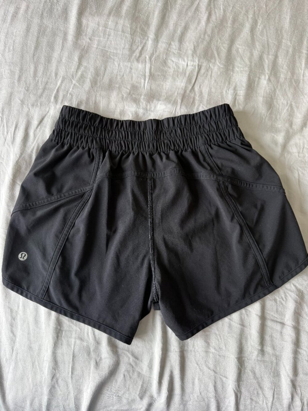 Lululemon Speed Up Short 2.5" Low Rise Size 6 - Picture 2 of 12